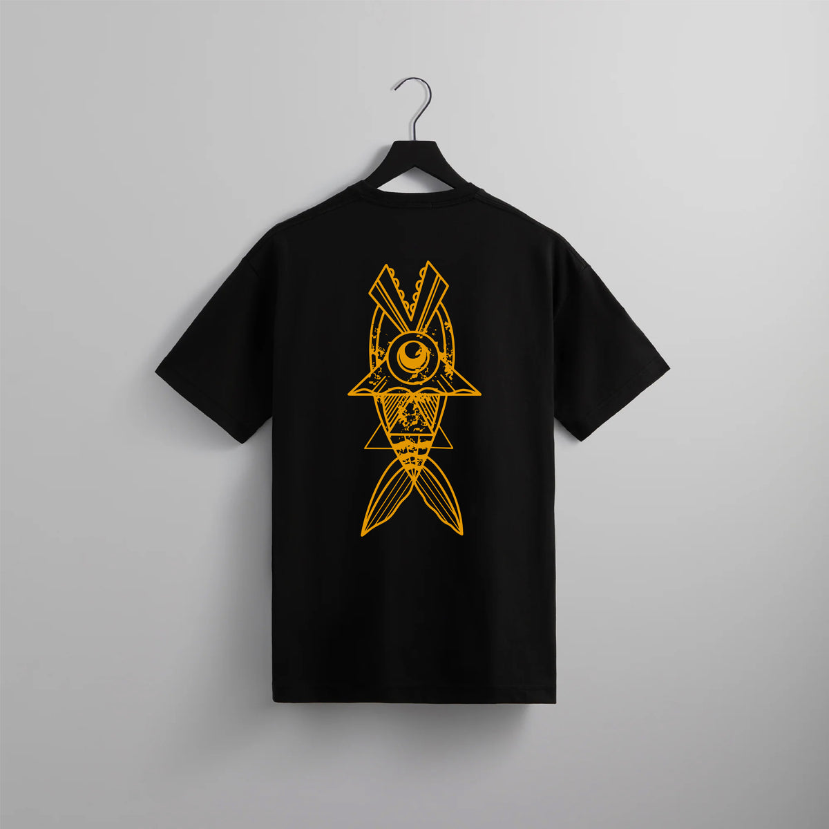 Camiseta Fish Negra/Dorado